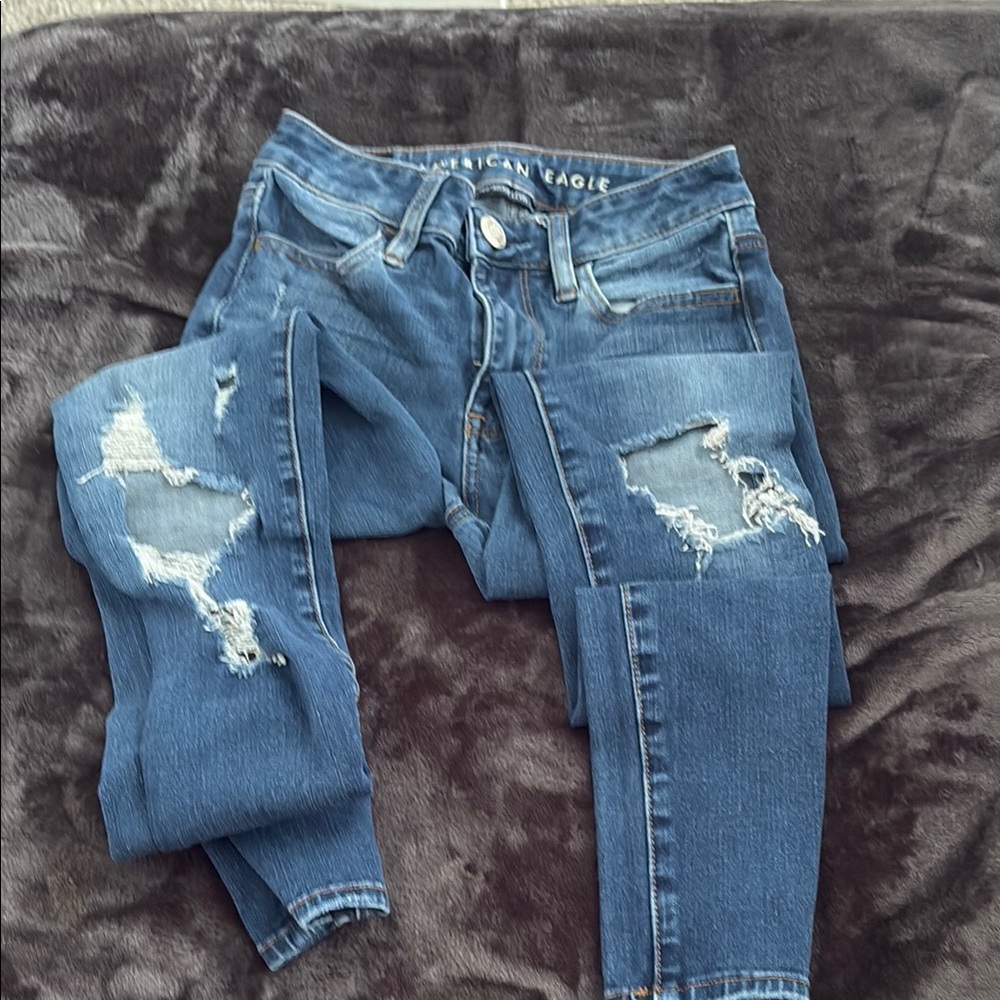 American Eagle Outfitters Women's Distressed Blue Skinny Jeans